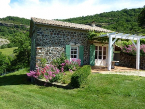 Beautiful Holiday Home in Saint Pons near Forest  Берзем